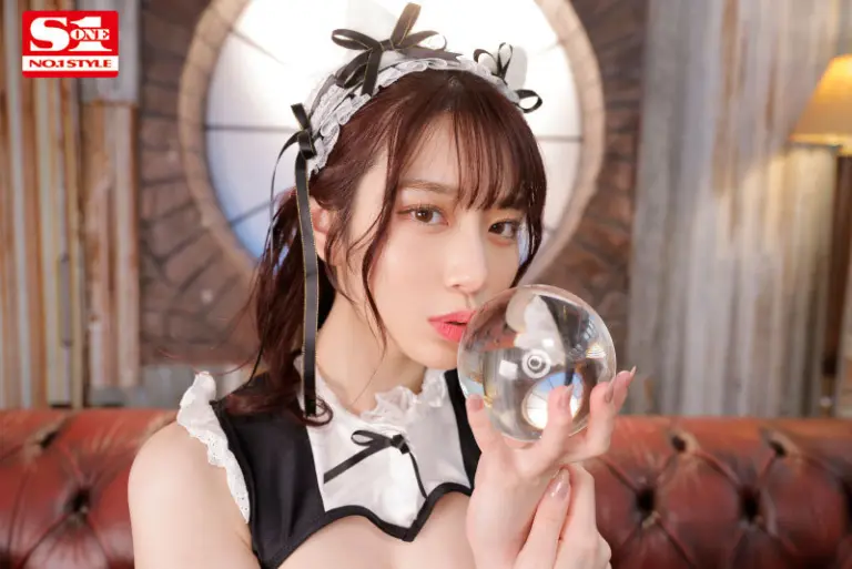 美人AV女優・河北彩伽